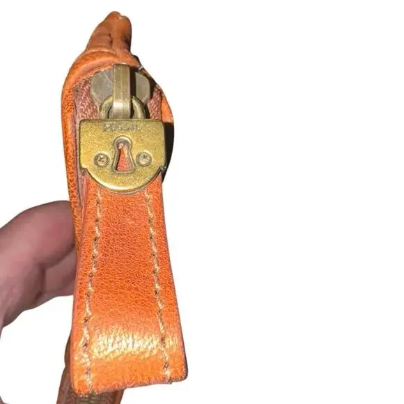 FOSSIL Keyhole Brown Leather Flower Pattern with Clip - Picture 4 of 10